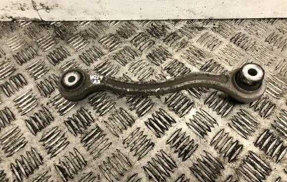 Mercedes-Benz C W204 Rear upper control arm/wishbone