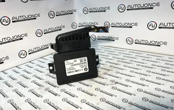 BMW 5 F10 F11 Hand brake control module 6863800 32620300A 23122010