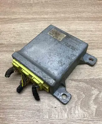 Mazda 626 Airbag control unit/module GG3E57K30 9128A 33220