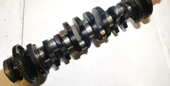 BMW 5 E60 E61 Crankshaft 1437581