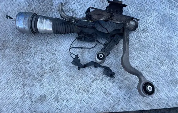 Mercedes-Benz GLC X253 C253 Front shock absorber with coil spring