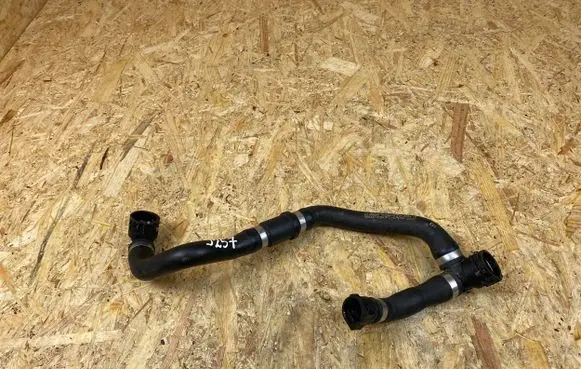 Mercedes-Benz E W213 Engine coolant pipe/hose A2135015301