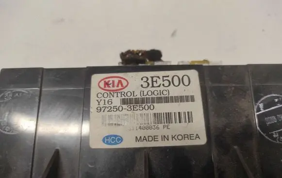 KIA Sorento Climate control unit 972503E500