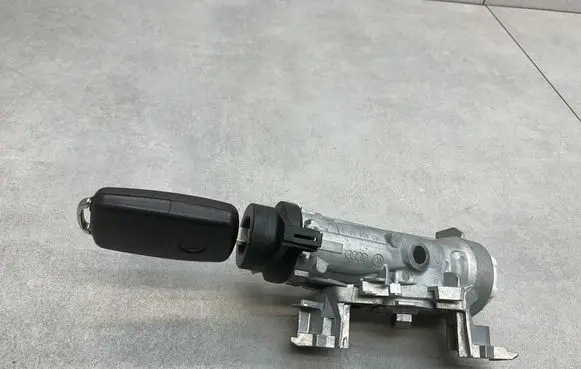 Volkswagen Scirocco Ignition lock 1K0905851B 5K0905865