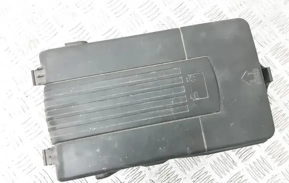 Audi Q3 8U Battery box tray cover/lid 3C0915443A