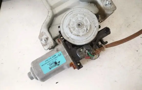 KIA Carens I Rear door window regulator motor xh004p0