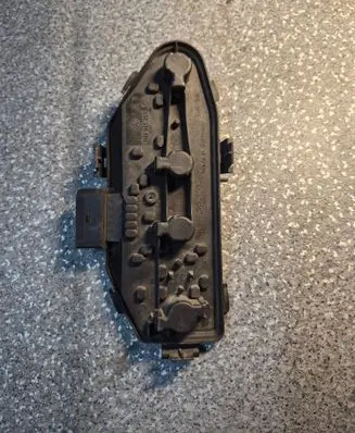 Volkswagen Transporter - Caravelle T5 Tail light bulb cover holder 7H0945257A