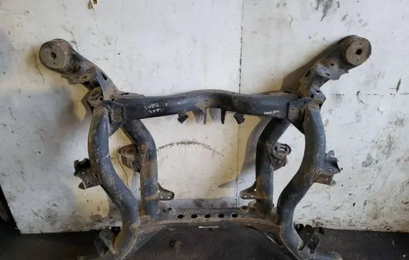 Volkswagen Touareg I Rear subframe 7L0500041 8D028130