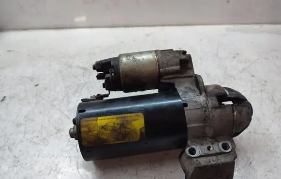 BMW X3 E83 Starter motor 7801203