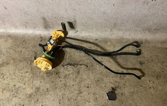 BMW X5 F15 Fuel level sensor 7164316
