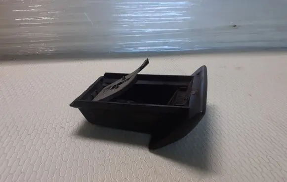 Dacia Dokker Ashtray (front) 688000F000