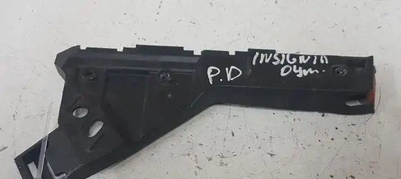 Opel Insignia A Front bumper mounting bracket 13238444