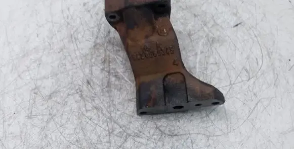 Mercedes-Benz E W211 Engine mounting bracket A6420960345