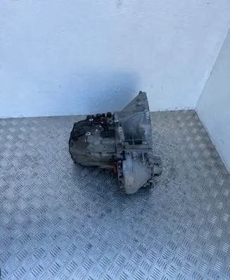 Peugeot Expert Manual 6 speed gearbox 20MB30