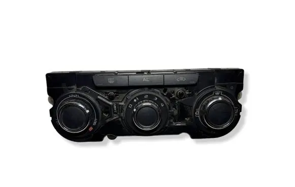 Skoda Octavia Mk2 (1Z) Climate control unit 3T0820047M