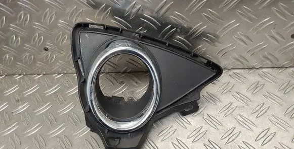 Toyota Auris E180 Front fog light trim/grill 8148102290