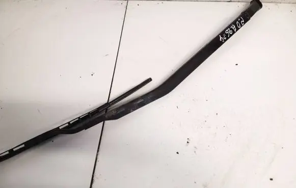 Nissan Primera Front wiper blade arm