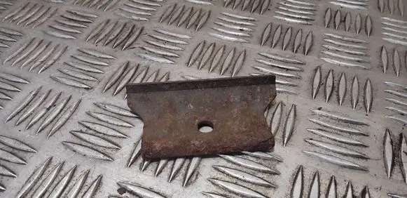 Battery bracket
