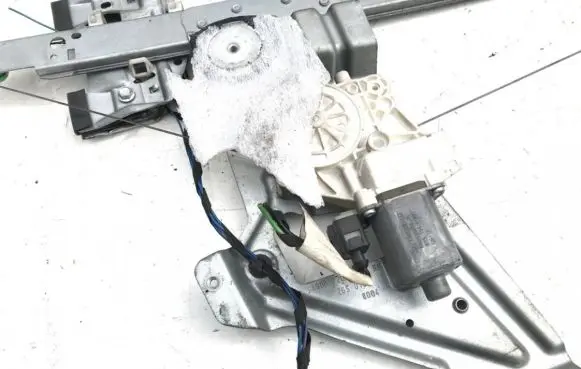 Volkswagen Crafter Front door window regulator motor a0068205542