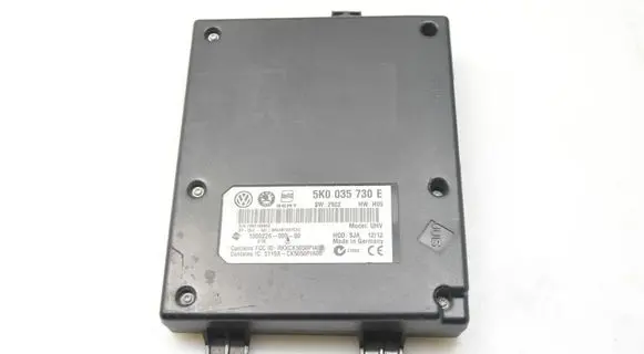 Skoda Octavia Mk2 (1Z) Bluetooth control unit module 5K0035730E