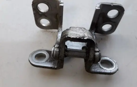 Toyota RAV 4 (XA30) Tailgate/trunk/boot hinge