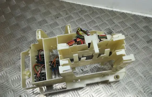 BMW X5 E53 Fuse module