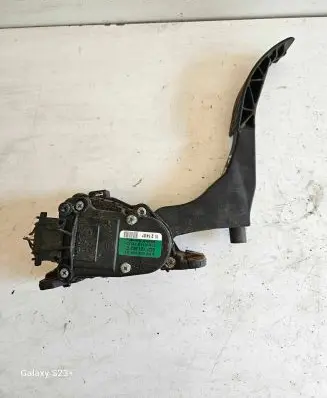 Volkswagen Polo IV 9N3 Accelerator throttle pedal 6Q1721503C 6PV00849601