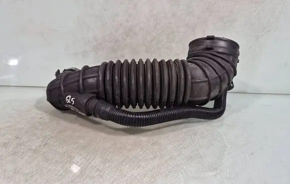 Audi Q5 SQ5 8R Intercooler hose/pipe 03G129629D