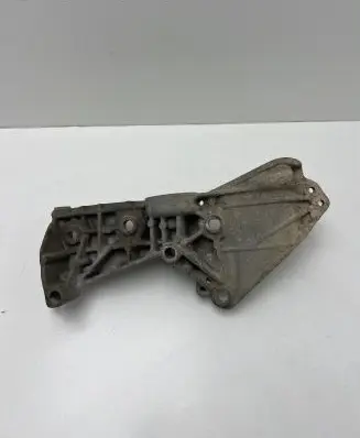 Volvo S60 Generator/alternator bracket 8200669494