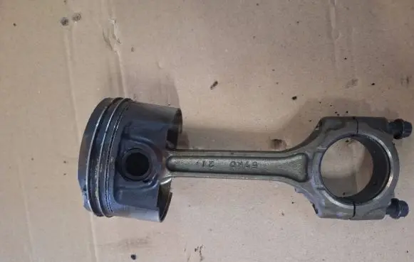 Suzuki Swift I Piston with connecting rod 57K021