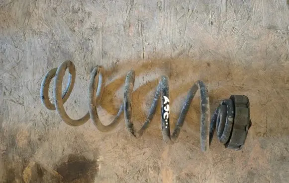 Audi A5 8T 8F Rear coil spring