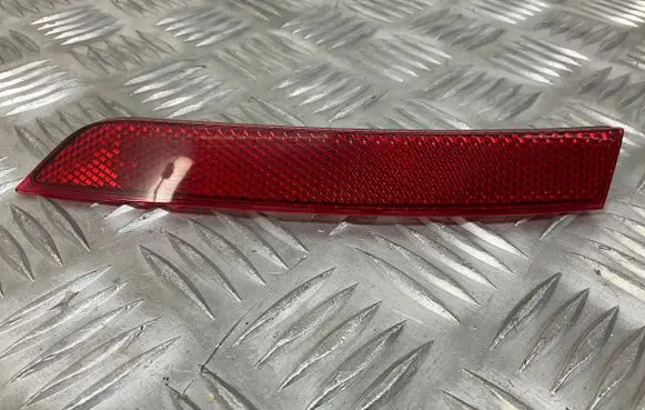 Volkswagen PASSAT B8 Rear tail light reflector 3G0945103A