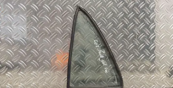 Toyota Corolla E120 E130 Rear vent window glass 43R00048