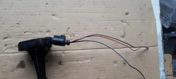 Audi A4 S4 B8 8K Oil level sensor 03C907660H