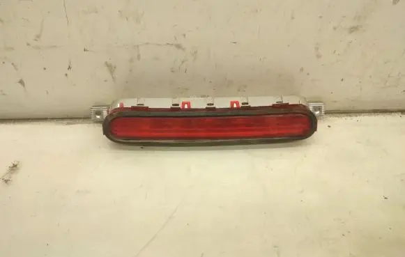 Toyota Corolla Verso AR10 Third/center stoplight