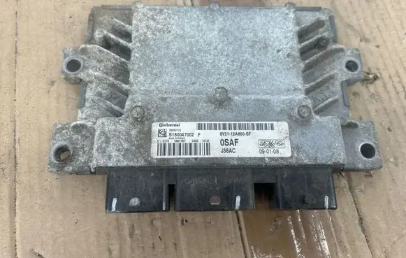 Ford Fiesta Engine control unit/module 8V2112A650SF S180047002F