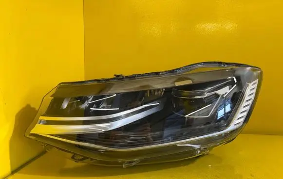 Volkswagen Caddy Headlight/headlamp 2K8941035J