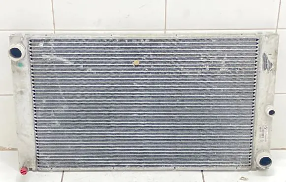 BMW 5 E60 E61 Coolant radiator 7792832
