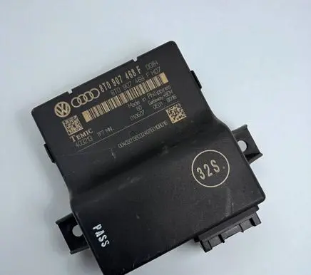 Audi S5 Gateway control module 8K0907063J 8T0907468F 8T0907468K