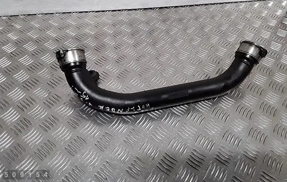 Air intake hose/pipe