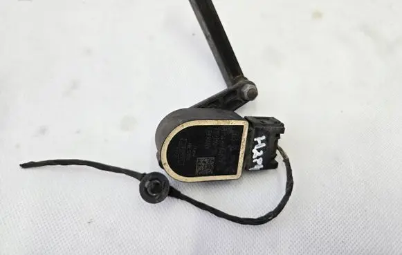 BMW X3 F25 Headlight/headlamp level sensor 6784072