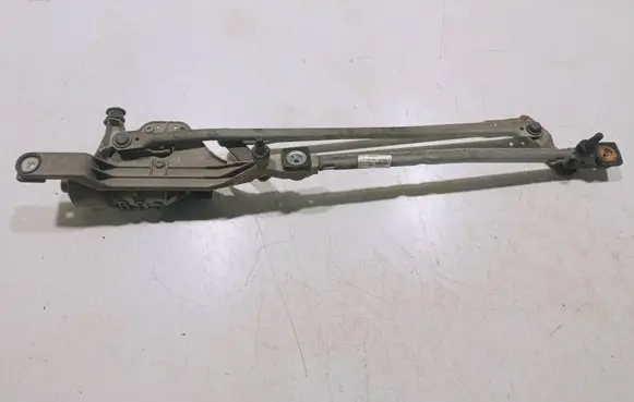 Ford Focus Front wiper linkage and motor 0390241731