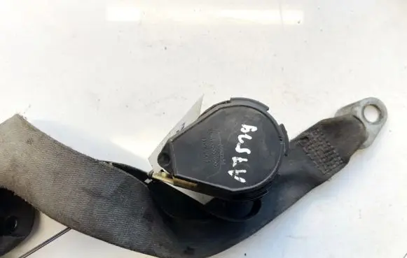 Mercedes-Benz Sprinter W901 W902 W903 W904 Rear seatbelt 9518000000 95-18-000-000