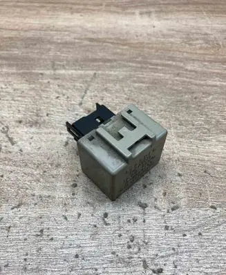 Toyota Corolla E120 E130 Other relay 8198050030 0665004650