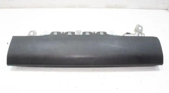Lexus CT 200H Knee airbag 