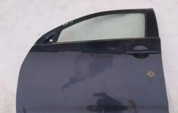 Citroen C-Crosser Front door melyna