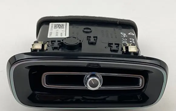 Volvo XC40 Dashboard side air vent grill/cover trim 31442626 AD7GP 201912307A