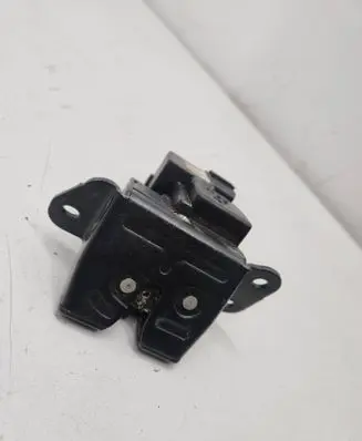 KIA Ceed Loading door lock 
