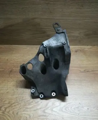Opel Astra H Fuel pump bracket 55187918