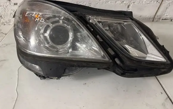 Mercedes-Benz E W212 Headlight/headlamp A2128208461 1LL01080004 0108000402423696